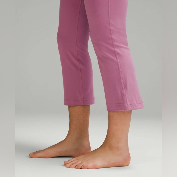 Lululemon Pink Groove Super-High-Rise Flare Capri Leggings Women’s Size 0 - Picture 5 of 10